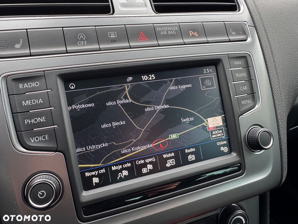 Volkswagen Polo 1.2 TSI Blue Motion Technology Allstar - 17