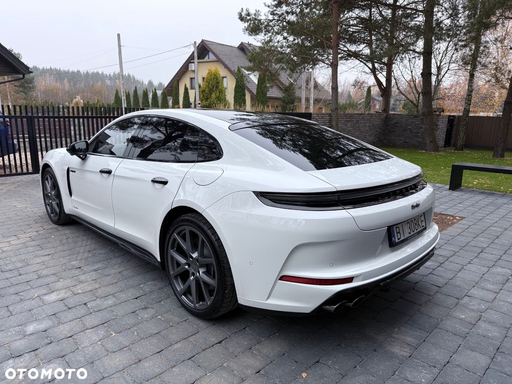 Porsche Panamera - 16