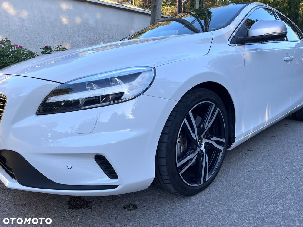 Volvo V40 T3 Drive-E R-Design Momentum - 4