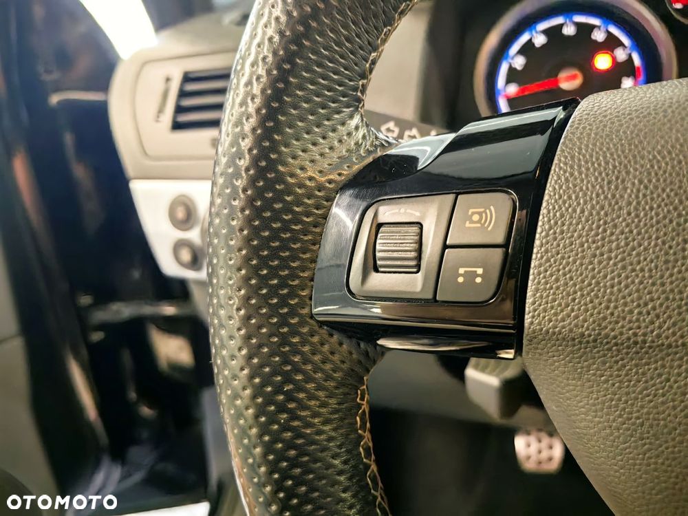 Opel Astra OPC Nürburgring Edition - 16