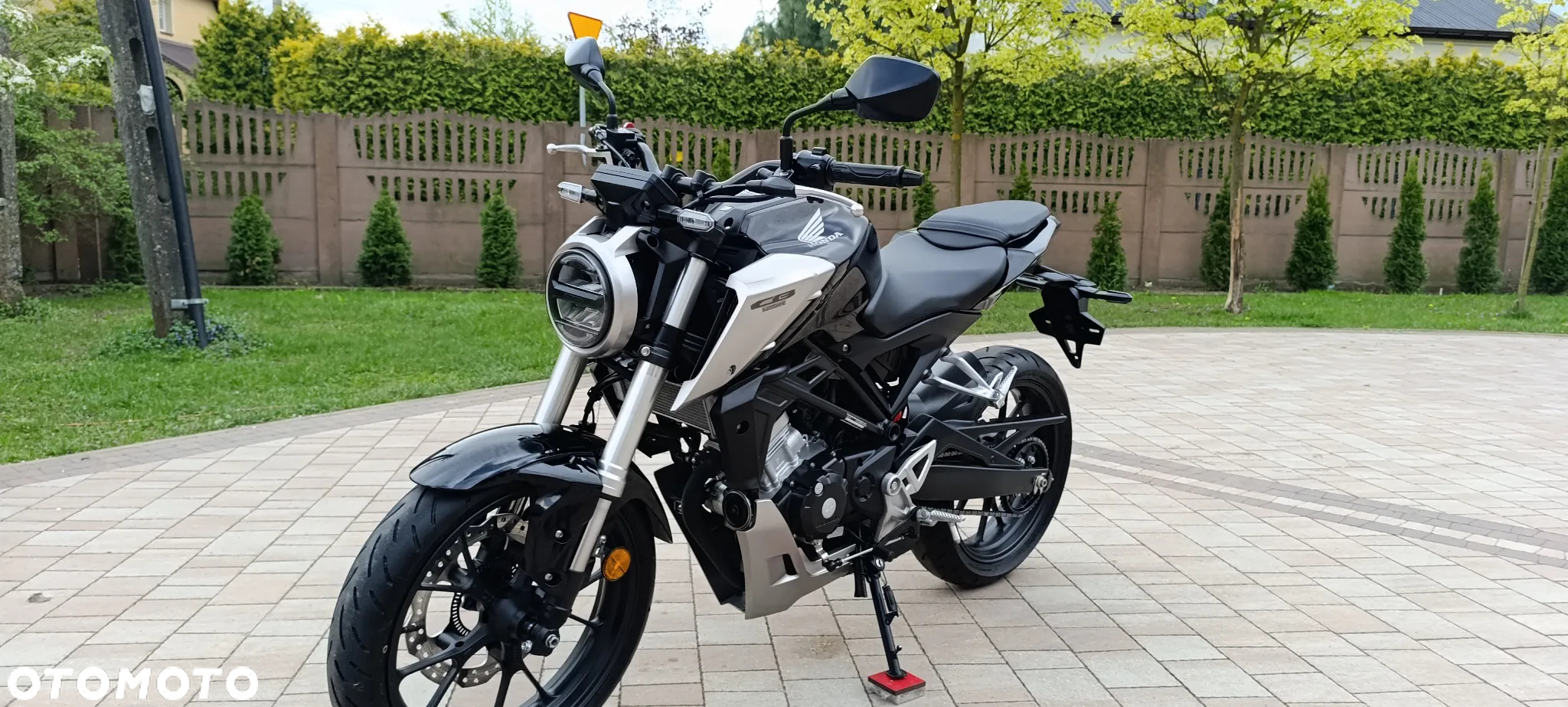 Honda CB - 8