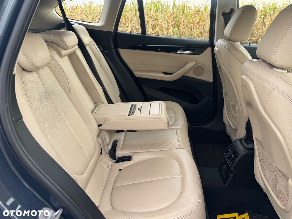 BMW X1 xDrive20d Sport Line - 9