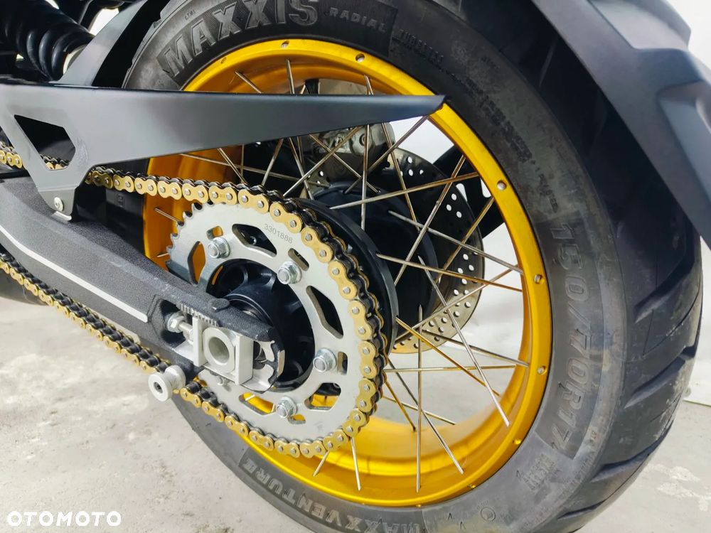 QJMOTOR SRT 800SX - 26
