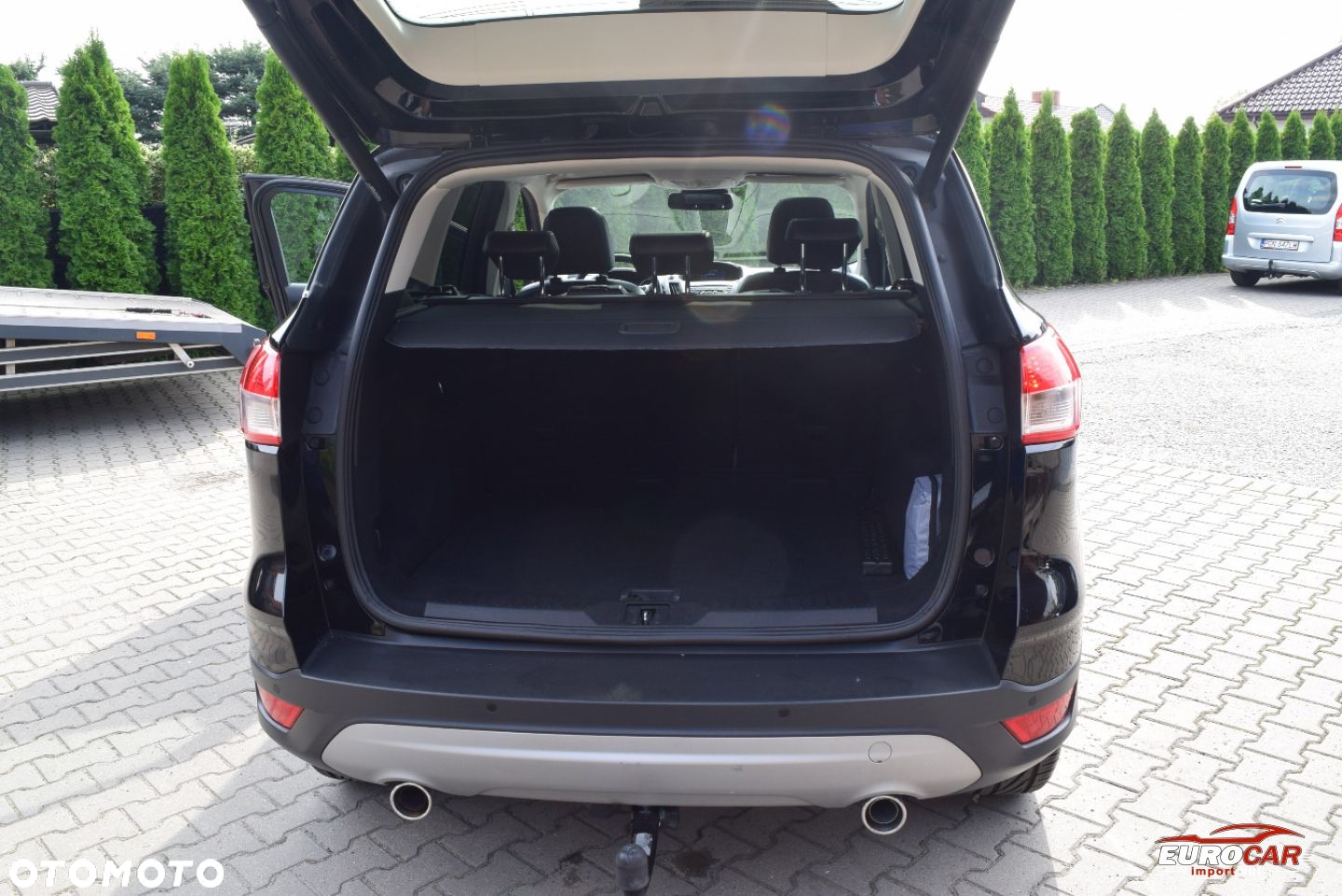 Ford Kuga 2.0 TDCi 2x4 Titanium - 30