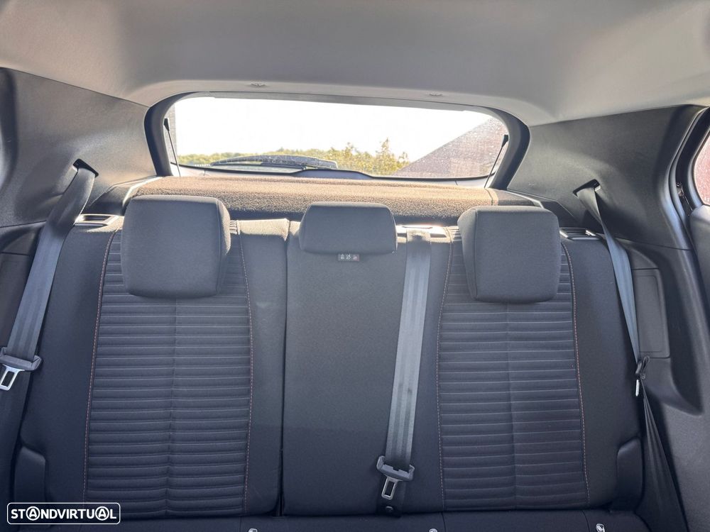 Peugeot e-2008 50 kWh Active - 11
