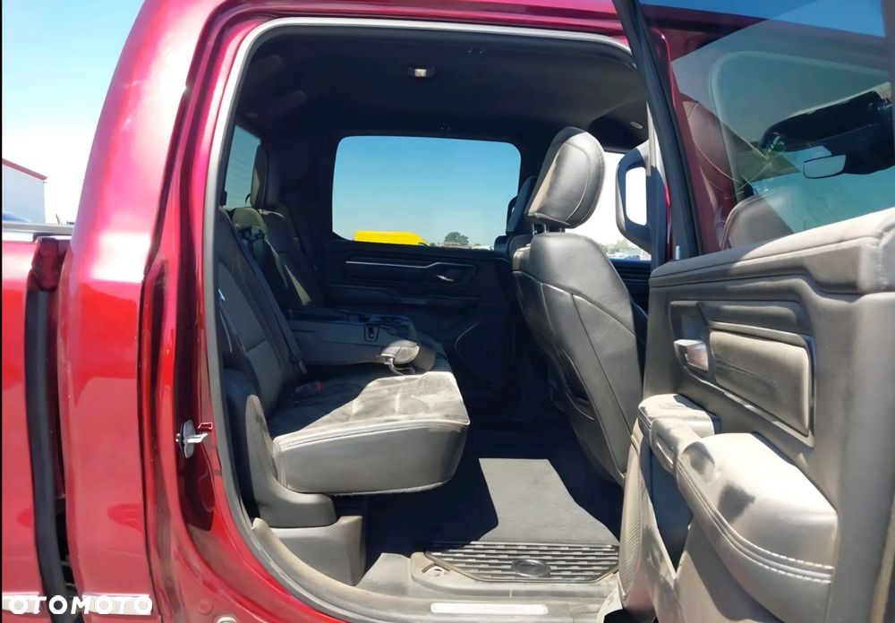RAM 1500 Crew Cab Shortbed Limited - 3