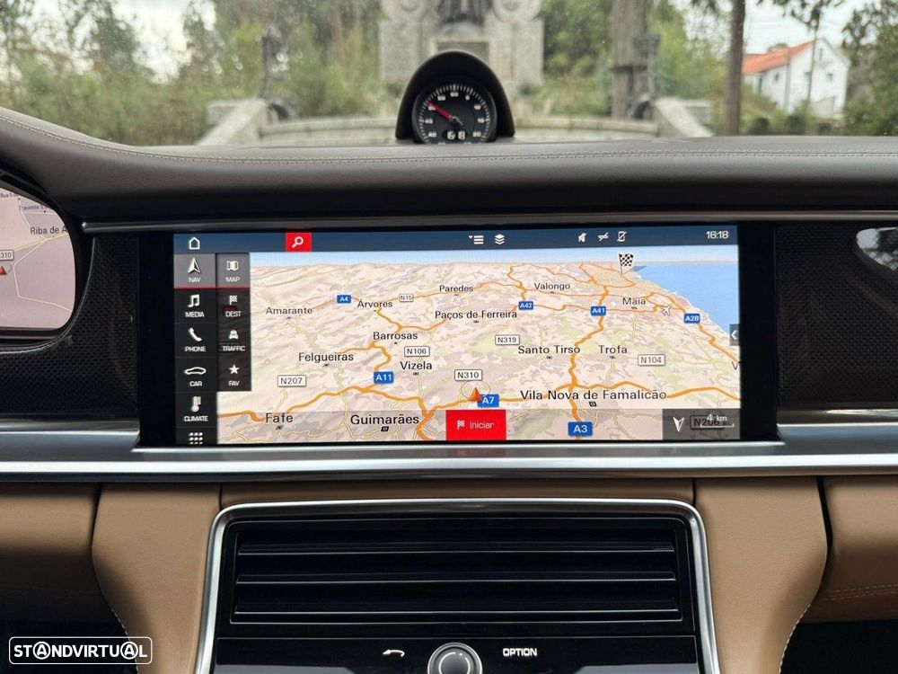 Porsche Panamera 4 S - 16