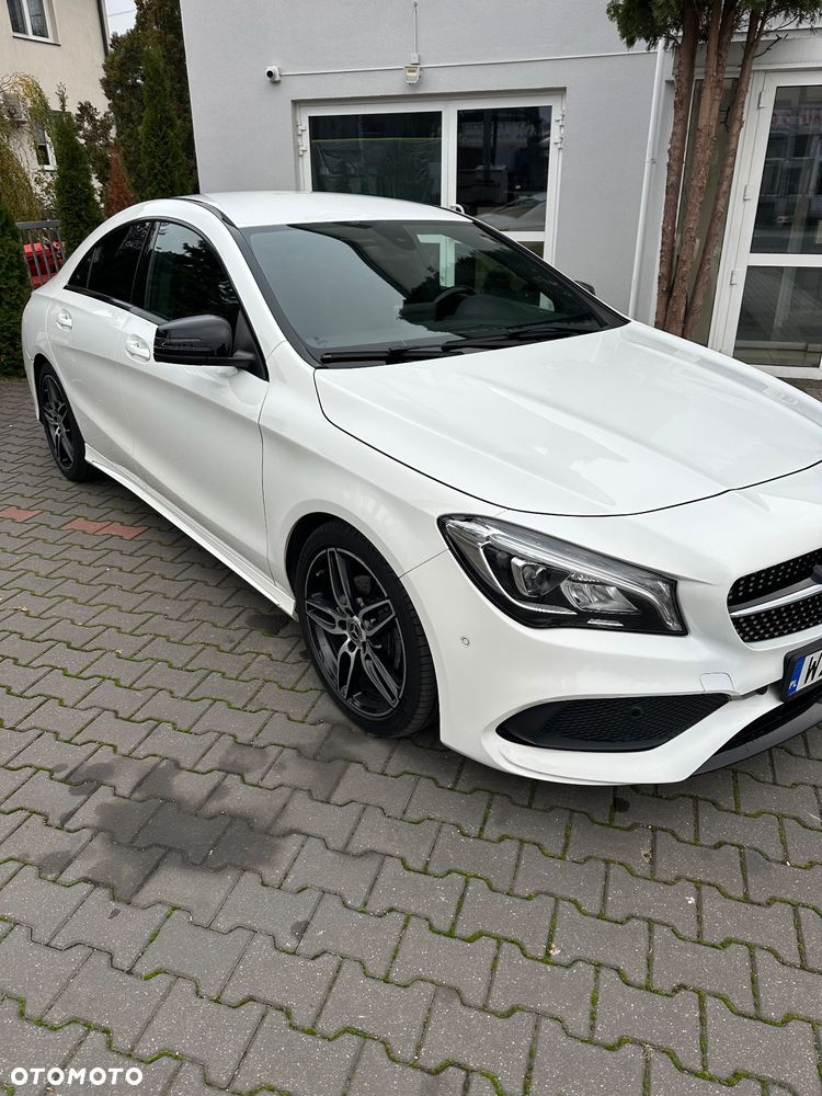 Mercedes-Benz CLA 200 7G-DCT - 8