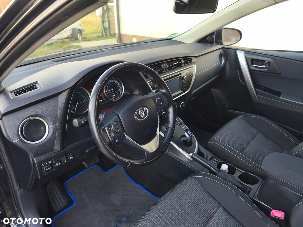 Toyota Auris - 15