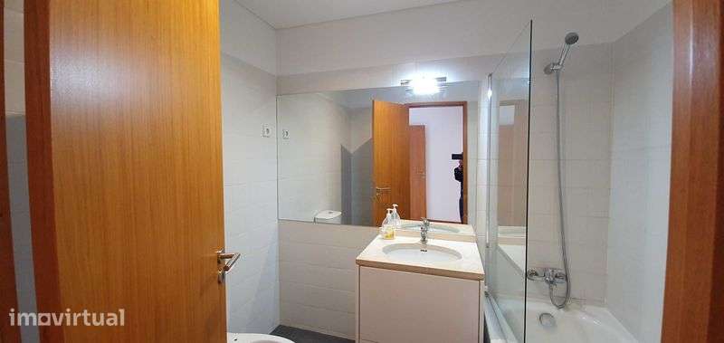 Apartamento T2 c/ Box – Frente à Universidade do Minho - Azurém - Grande imagem: 4/4