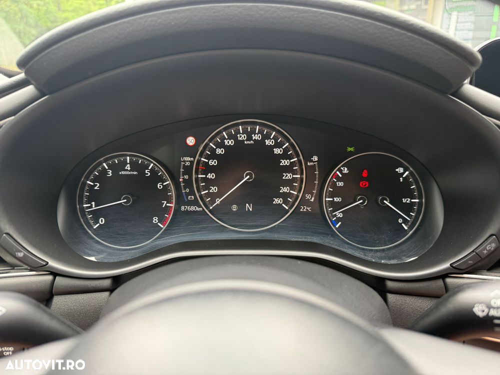Mazda 3 e-Skyactiv G122 AT MHEV Plus - 8