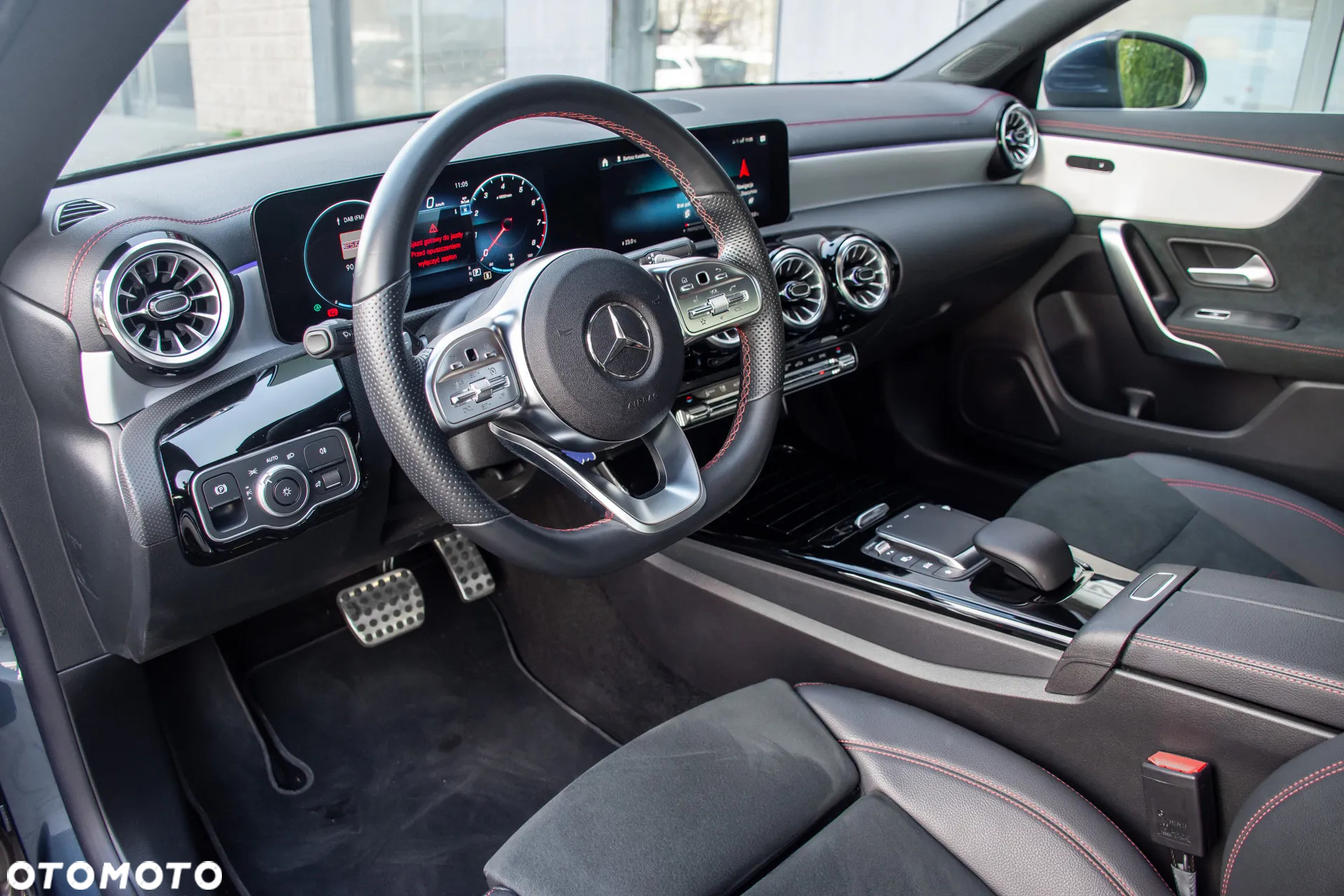 Mercedes-Benz CLA 180 AMG Line 7G-DCT - 5