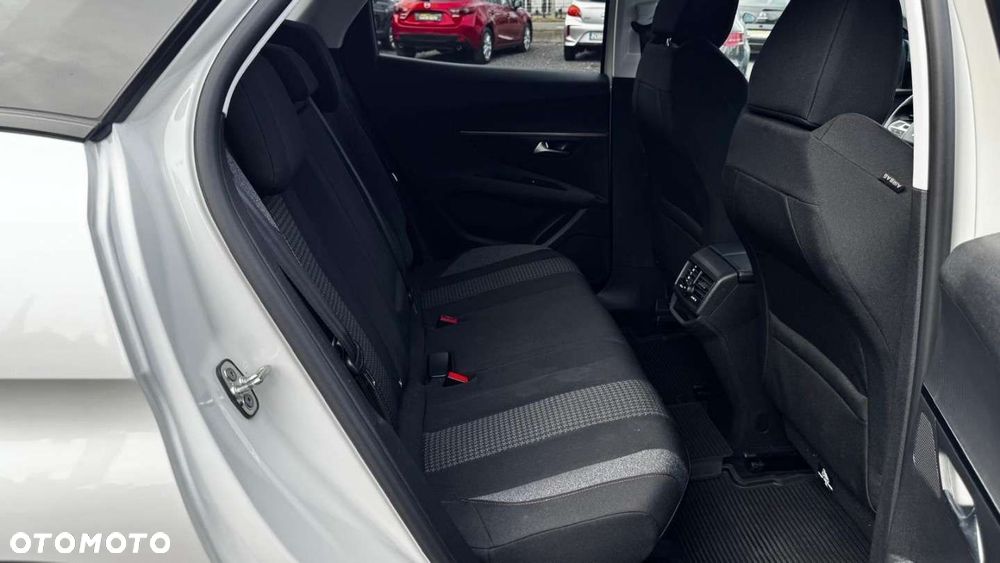 Peugeot 3008 - 22
