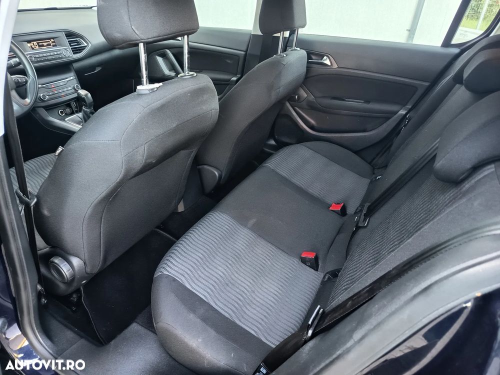 Peugeot 308 - 4