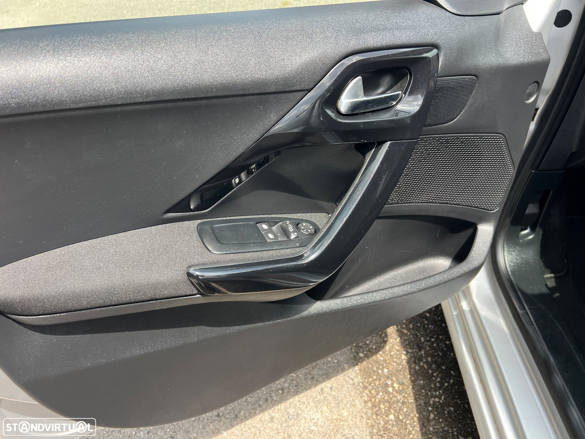 Peugeot 208 1.2 PureTech Allure - 20