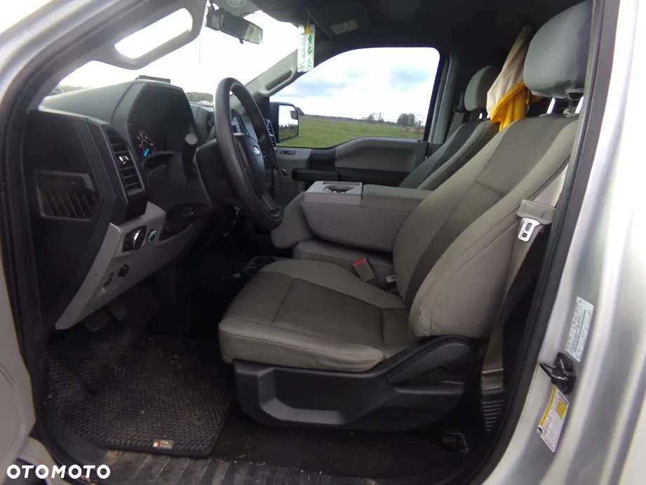 Ford F150 - 6