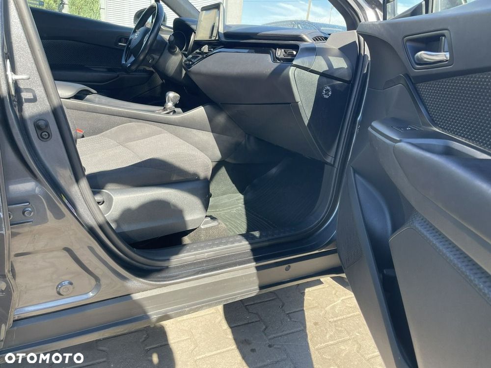 Toyota C-HR - 13