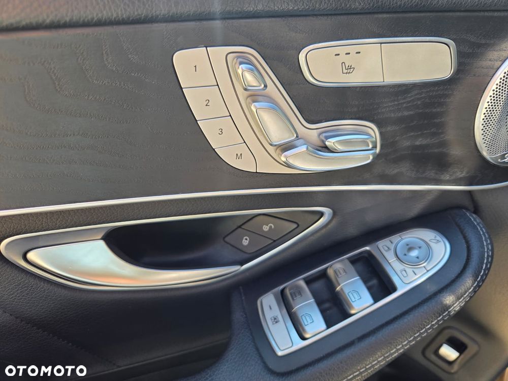 Mercedes-Benz GLC 300 4-Matic - 22