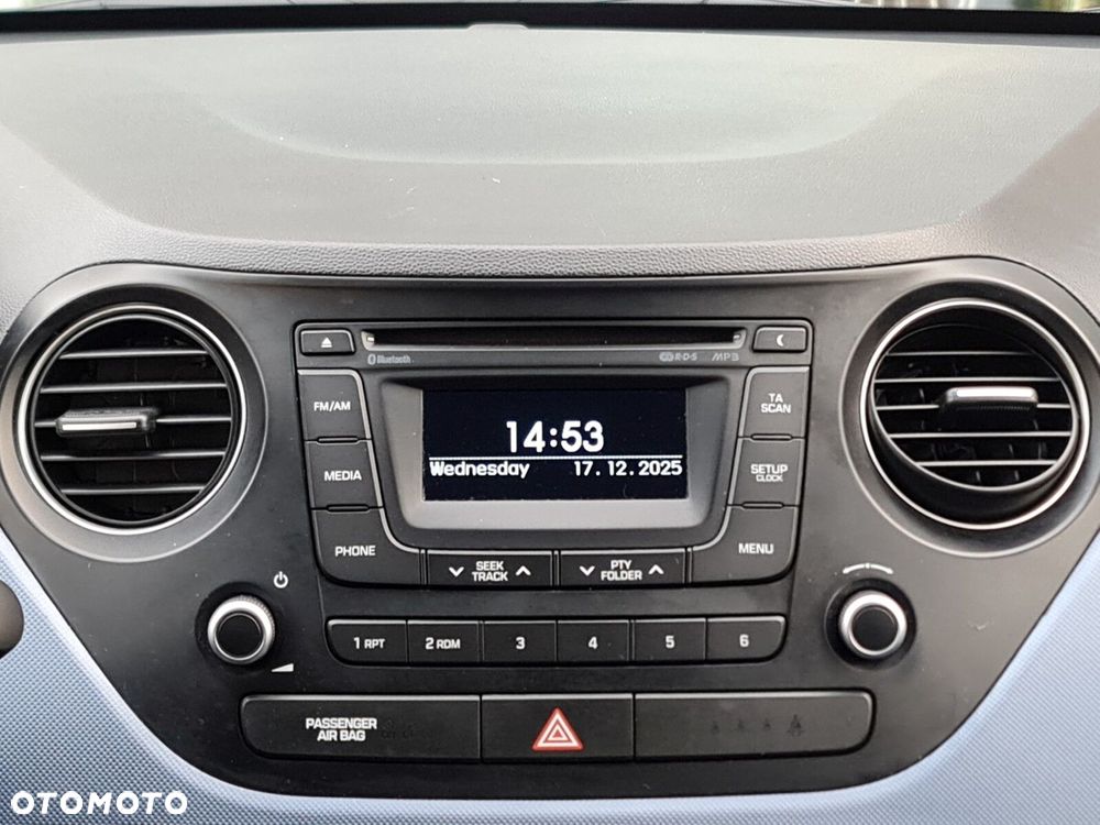 Hyundai i10 1.2 Premium - 19