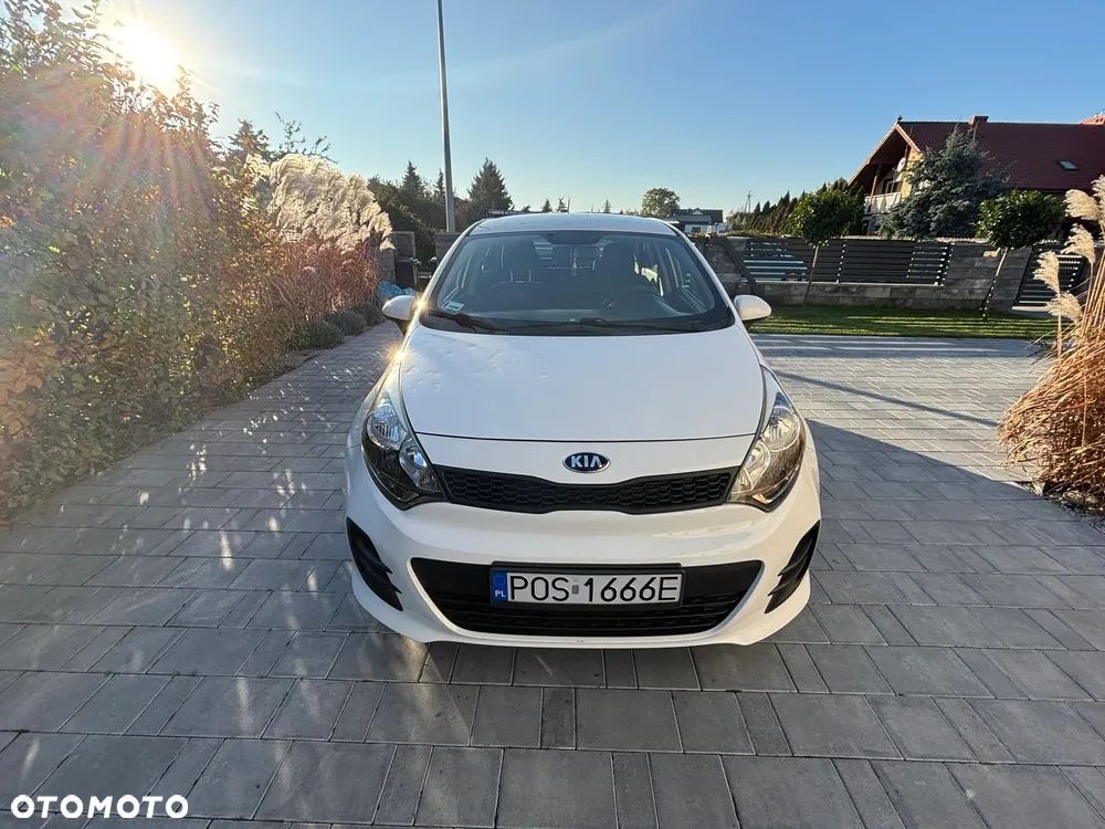 Kia Rio - 8
