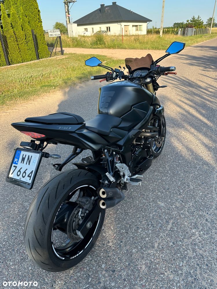 Suzuki Inny - 8