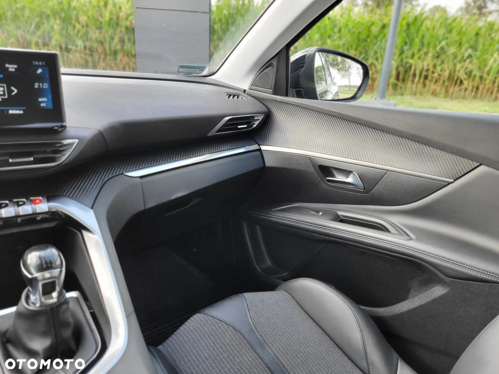 Peugeot 3008 1.5 BlueHDi Allure S&S - 14