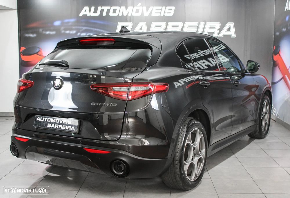 Alfa Romeo Stelvio 2.2 D Sprint AT8 - 7