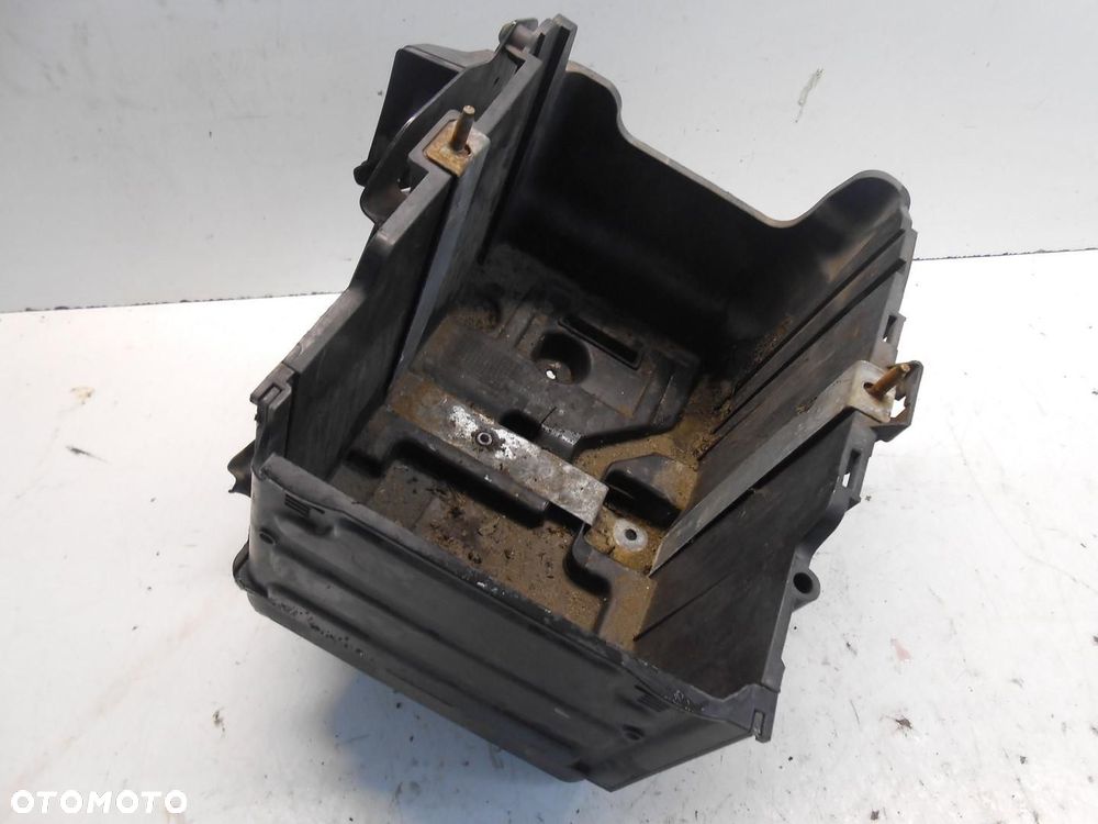 OBUDOWA AKUMULATORA FORD FIESTA MK7 1.4 TDCI # - 2