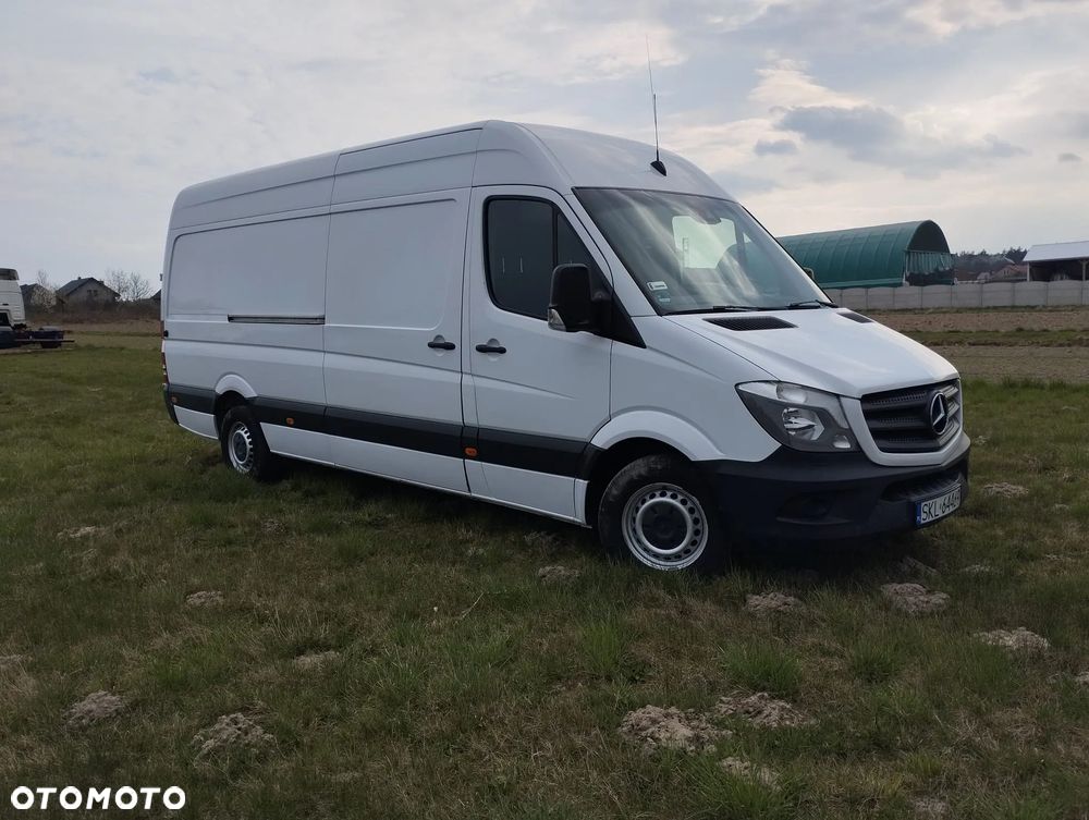 Mercedes-Benz Sprinter - 1