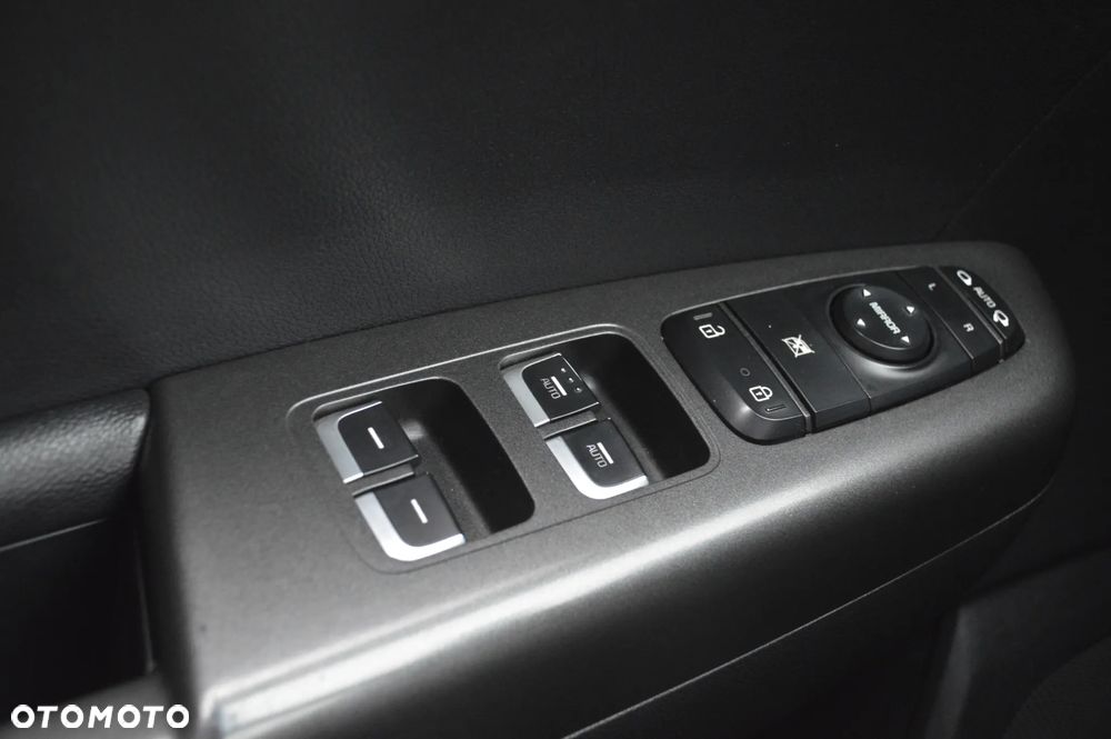 Kia Sportage 1.6 T-GDI AWD DCT GT LINE - 38