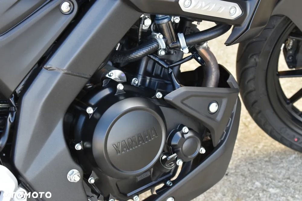 Yamaha MT - 33