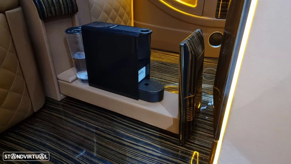 Mercedes-Benz V 250 - 11