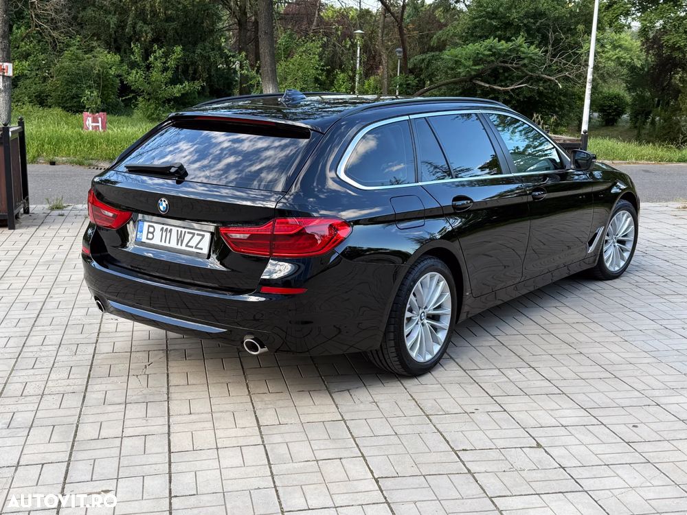 BMW Seria 5 520i Aut. Luxury Line - 13