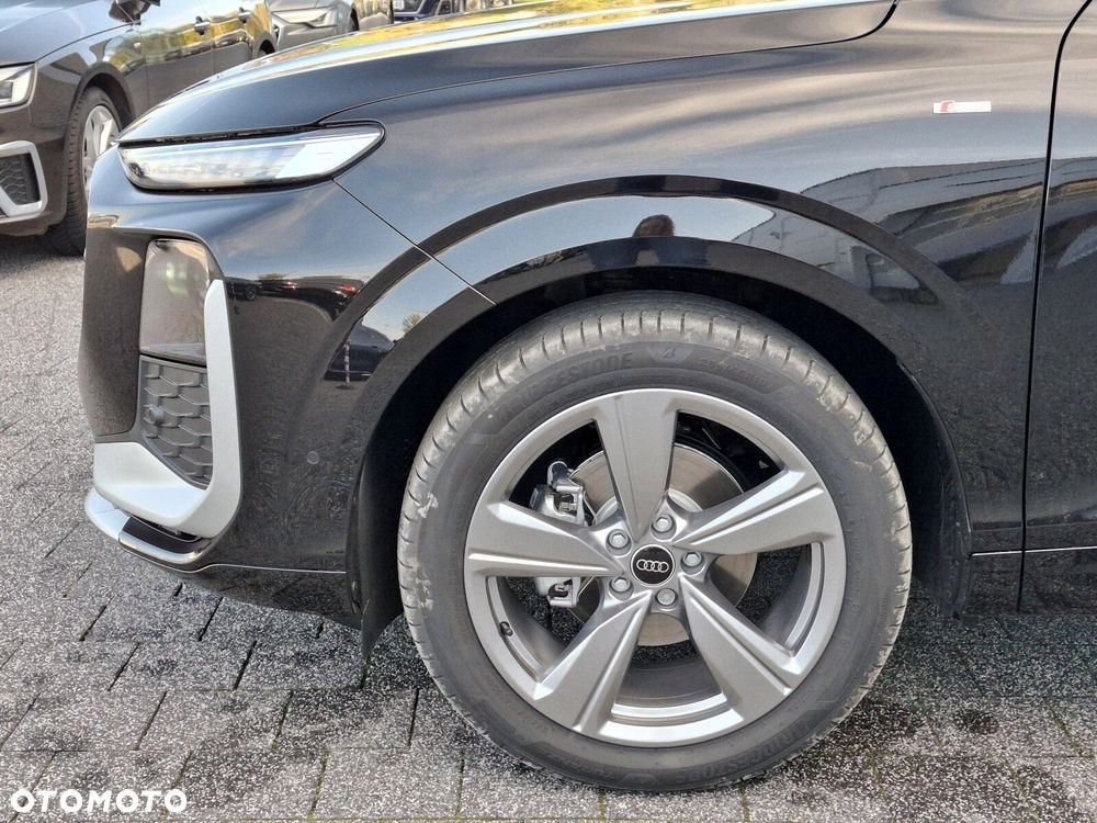 Audi Q3 Sportback - 4