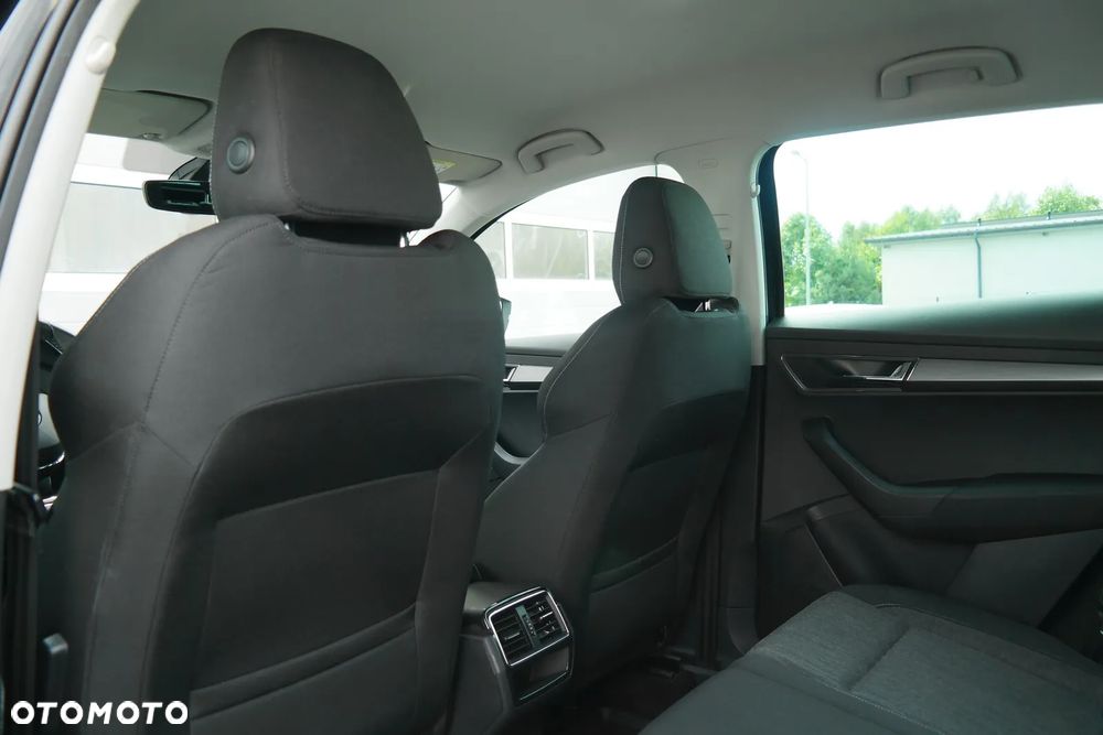 Skoda Karoq 1.5 TSI ACT 4x2 Style DSG - 9