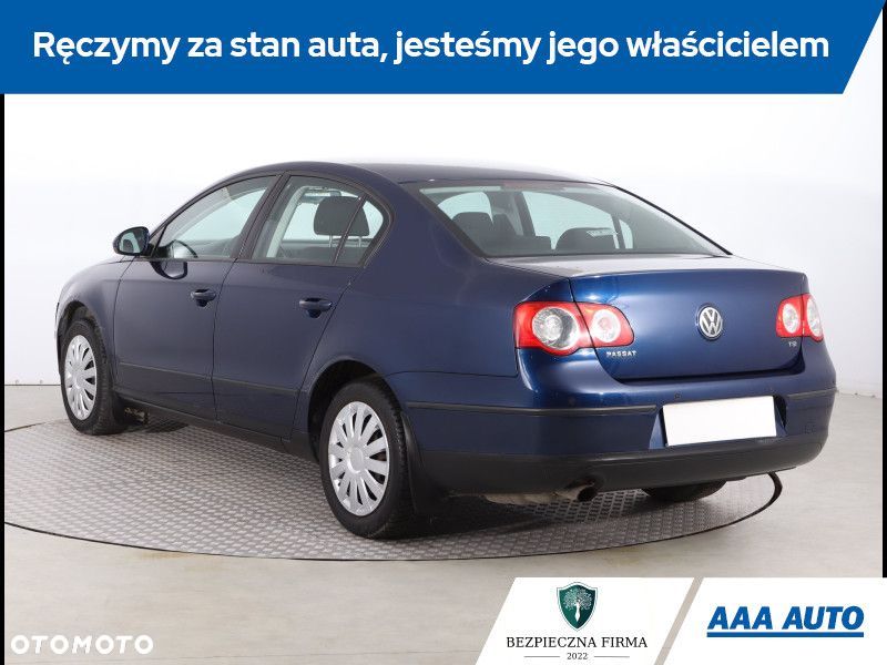 Volkswagen Passat - 5