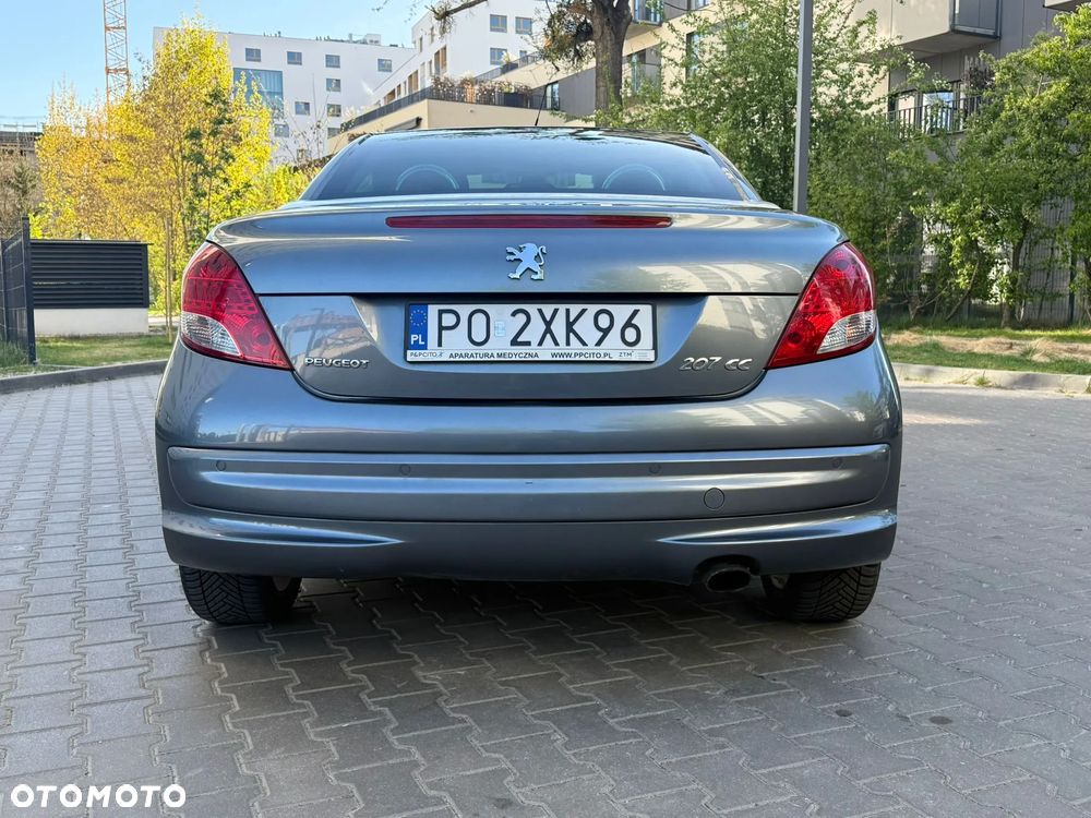 Peugeot 207 CC - 13