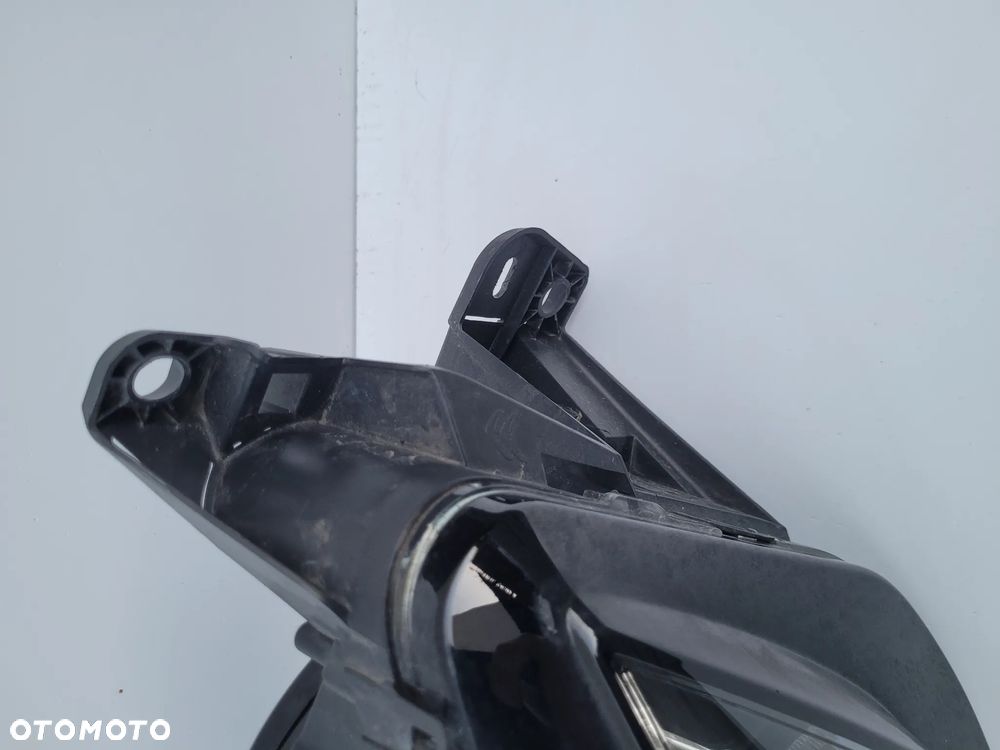 Citroen C4 Grand Picasso lampa przod lewa zwykla - 3