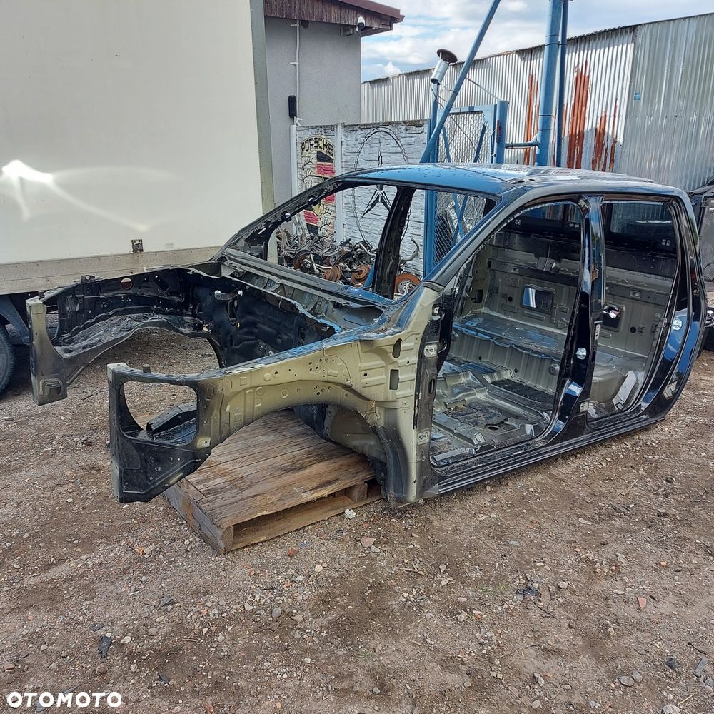 KAROSERIA FARTUCH SLUPEK PROG OKULAR EUROPA MERCEDES X W470 ORYGINAL DEMONTAZ LEWY PRAWY - 1