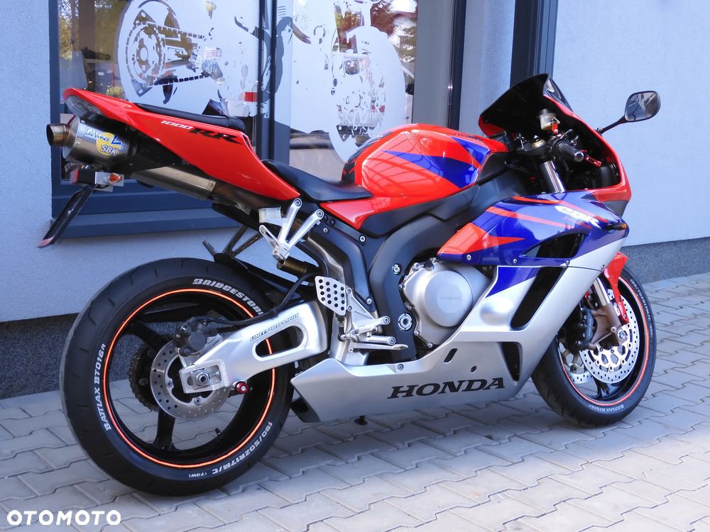 Honda CBR - 17