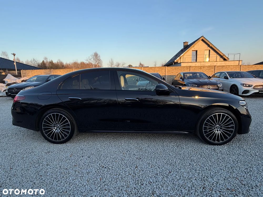 Mercedes-Benz Klasa E 400e 4Matic 9G-TRONIC - 21