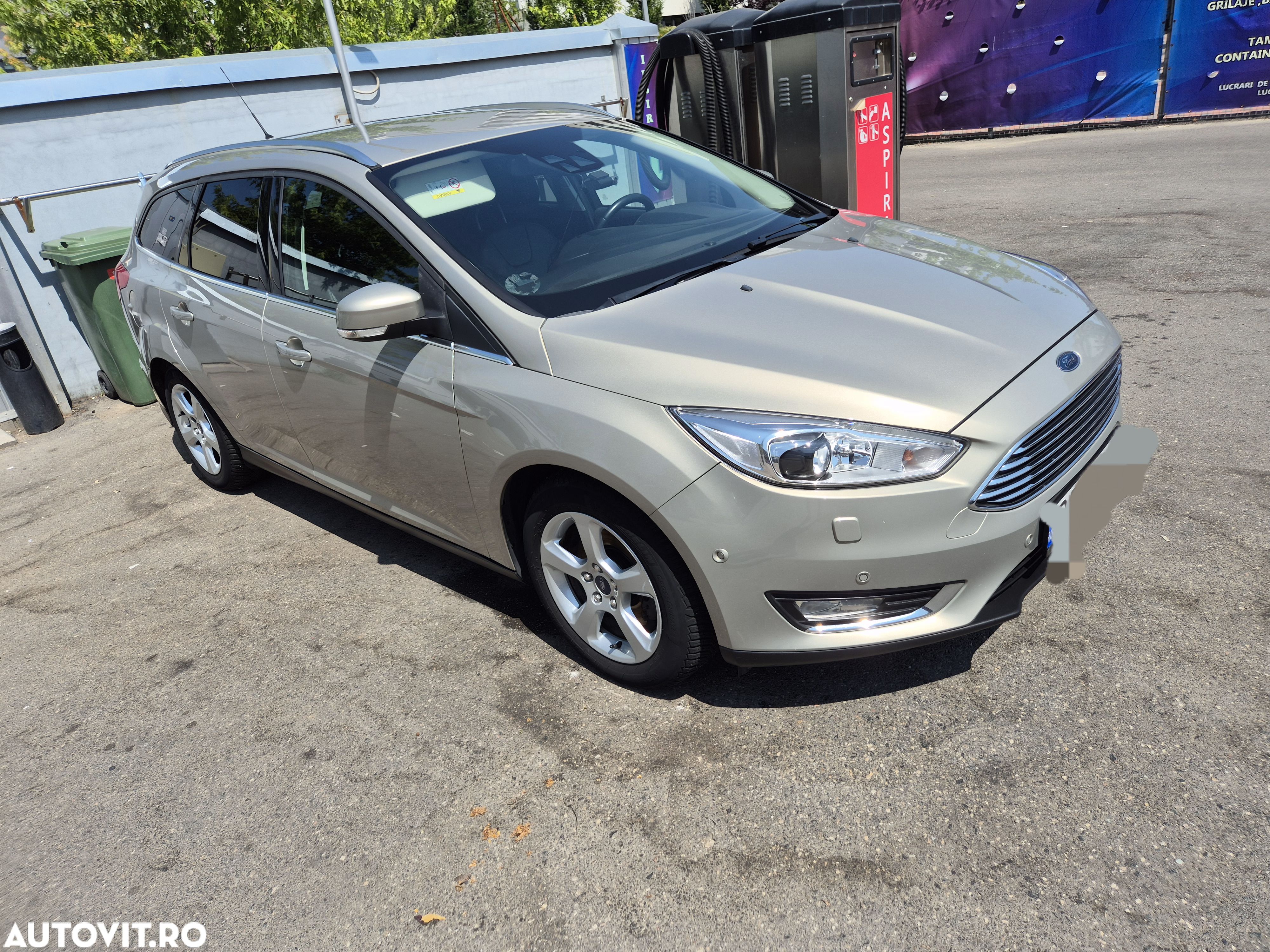 Ford Focus 1.5 Ecoboost Titanium - 1
