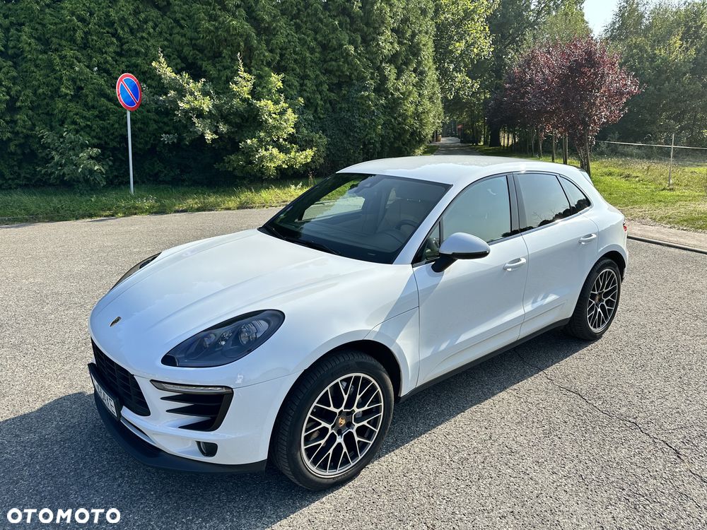 Porsche Macan - 1
