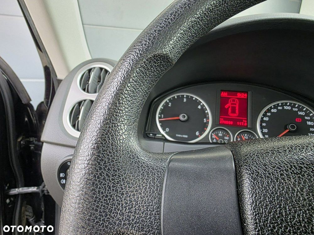 Volkswagen Tiguan - 12