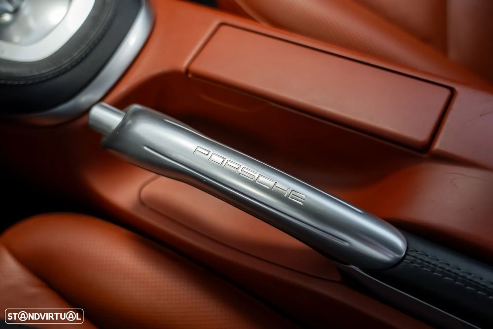 Porsche 911 (997) Carrera 4 S PDK - 25