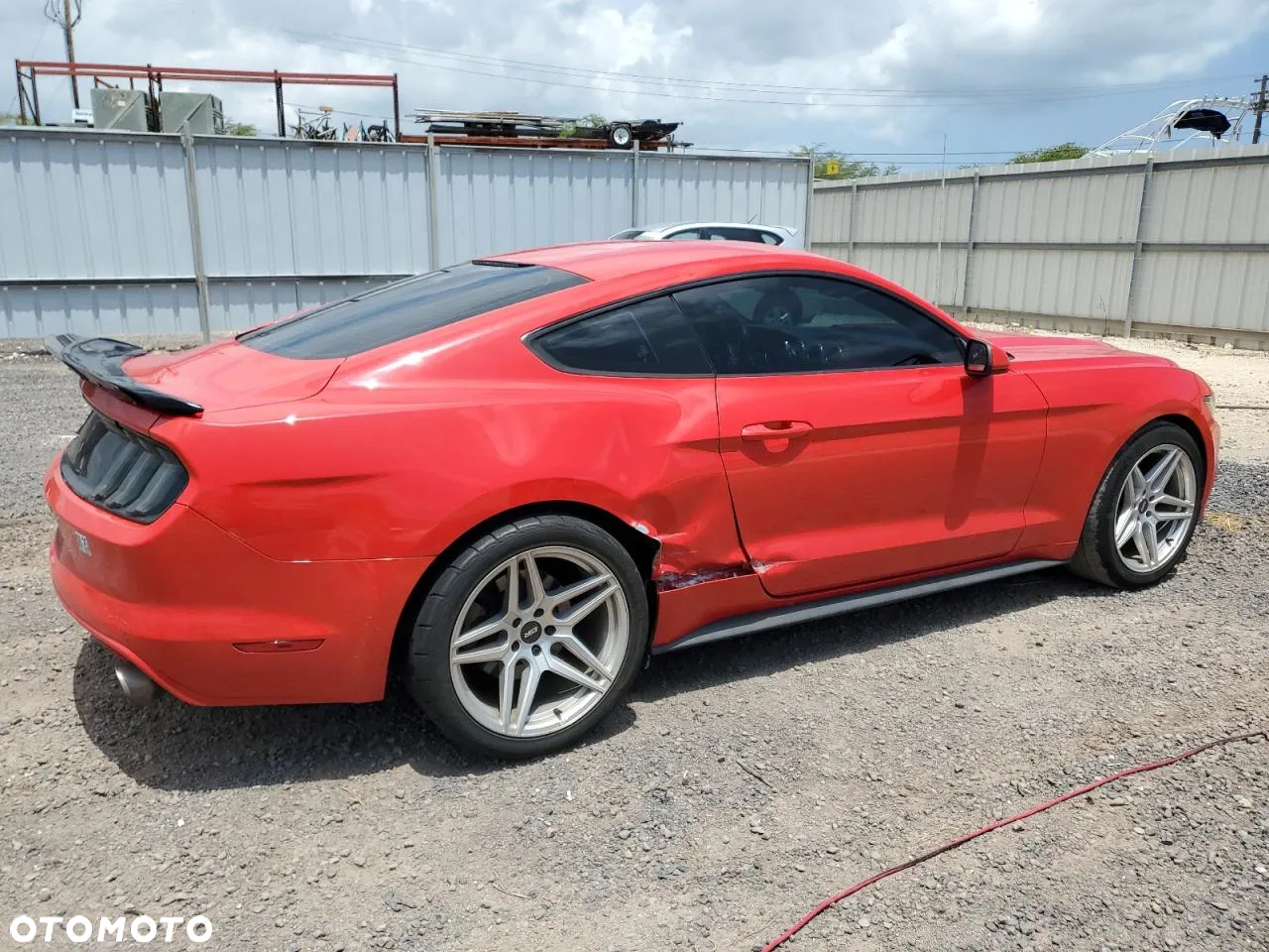 Ford Mustang 3.7 V6 Premium - 4