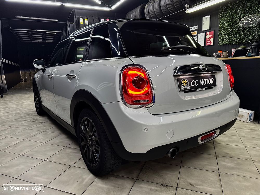 MINI 5 Portas Cooper Seven Chili - 7