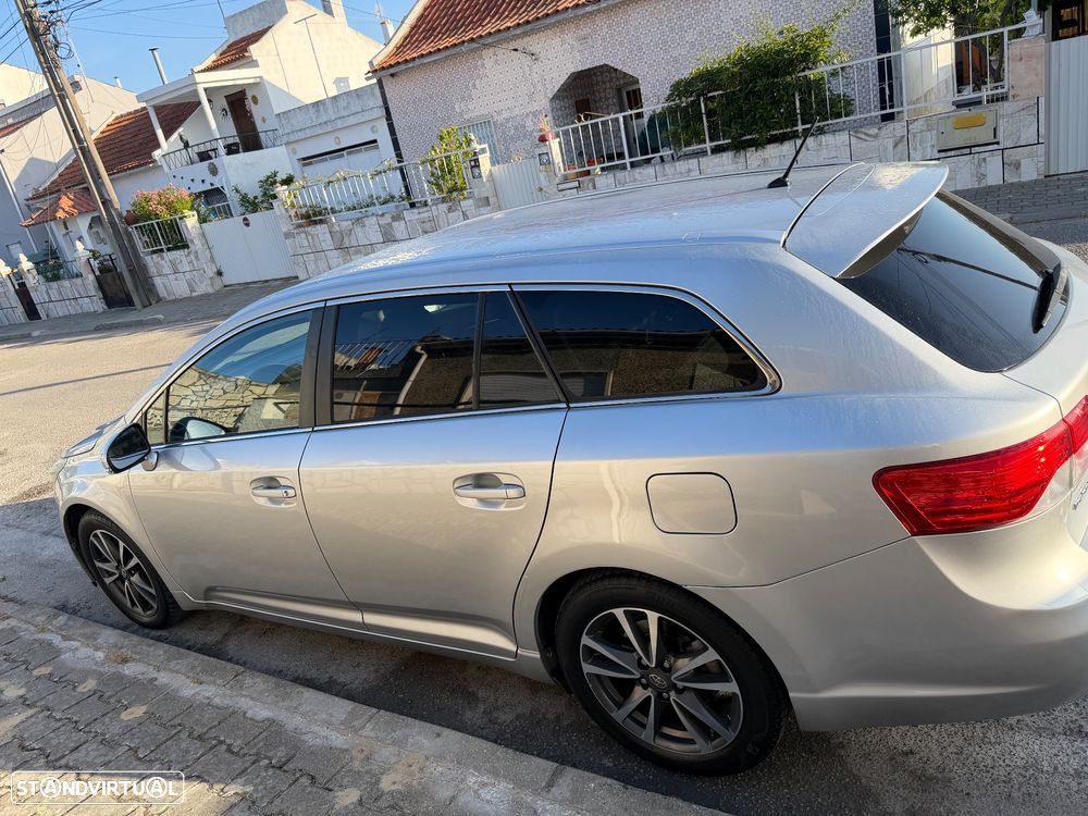 Toyota Avensis SW 2.0 D-4D Luxury+GPS - 7