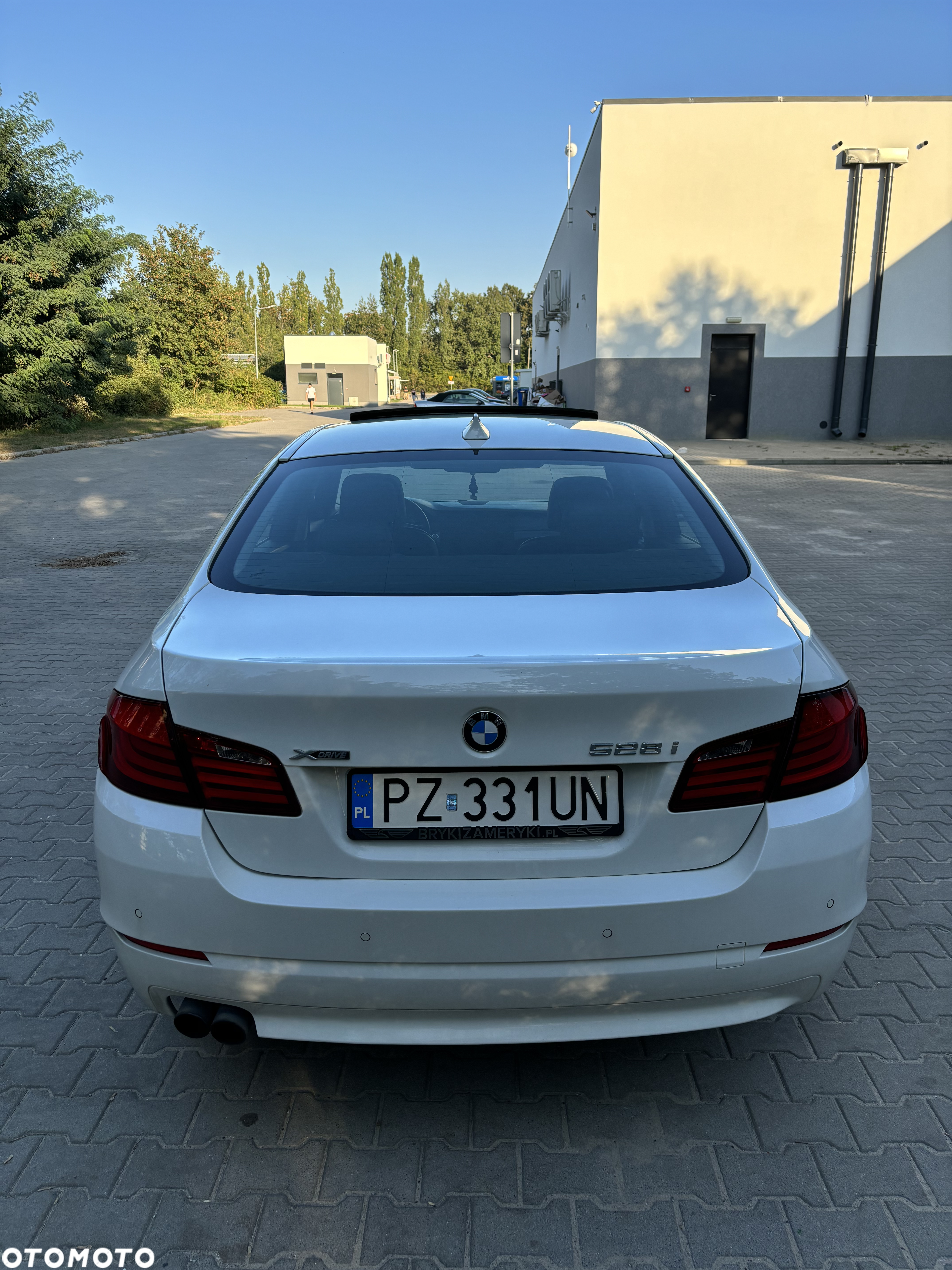 BMW Seria 5 528i xDrive - 6