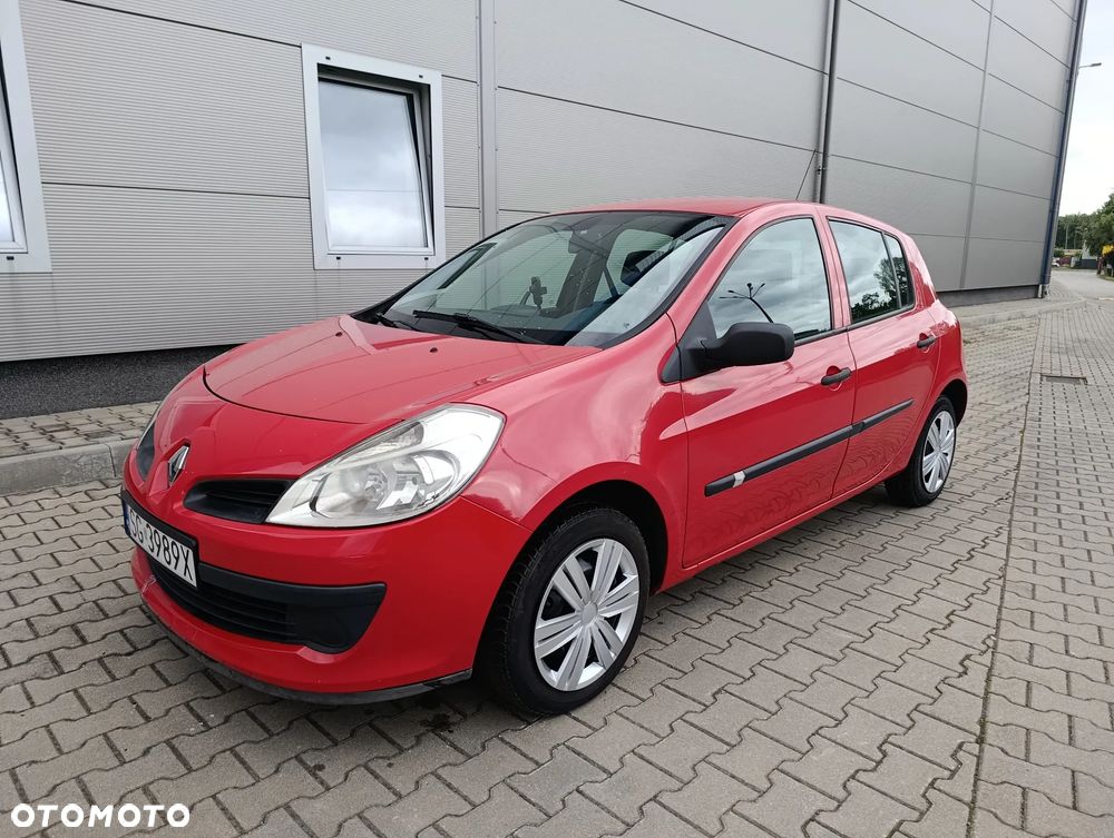 Renault Clio - 1